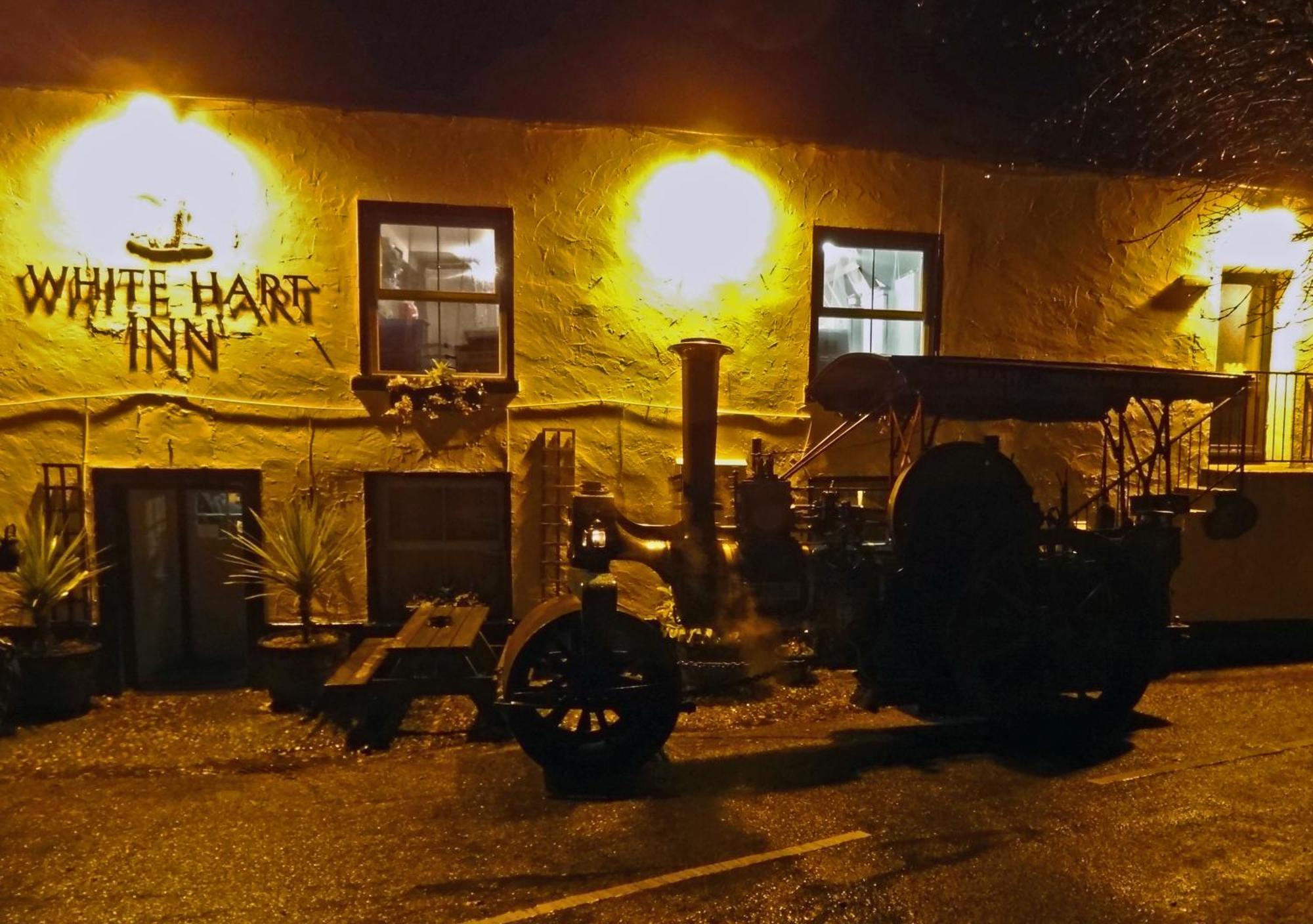 White Hart Inn Bouth Esterno foto
